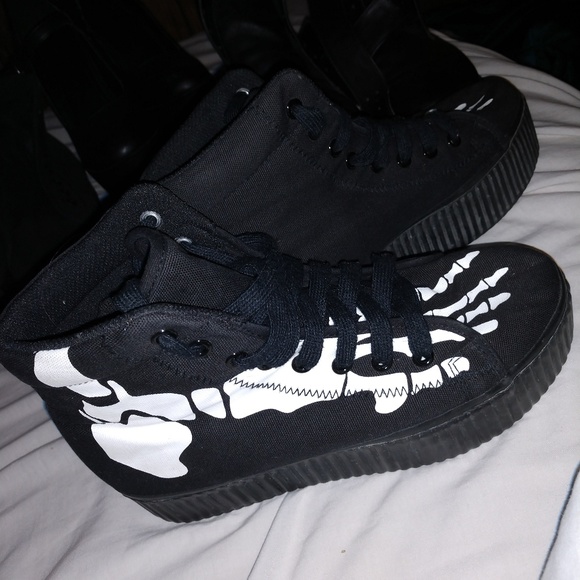 SOLD - Picture 2 of 5